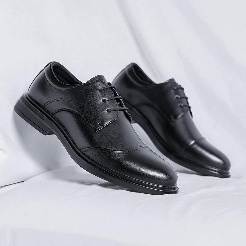 

Мужская обувь 2025 года, летние новые деловые кожаные туфли, мужские кожаные туфли дерби на шнуровке в британском стиле 8045-R 38 чёрный