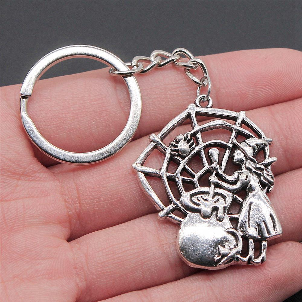 Halloween Spider Bat Spooky Keychain for Couples New Arrival Vintage Graduation Gift Simple Key Organizer