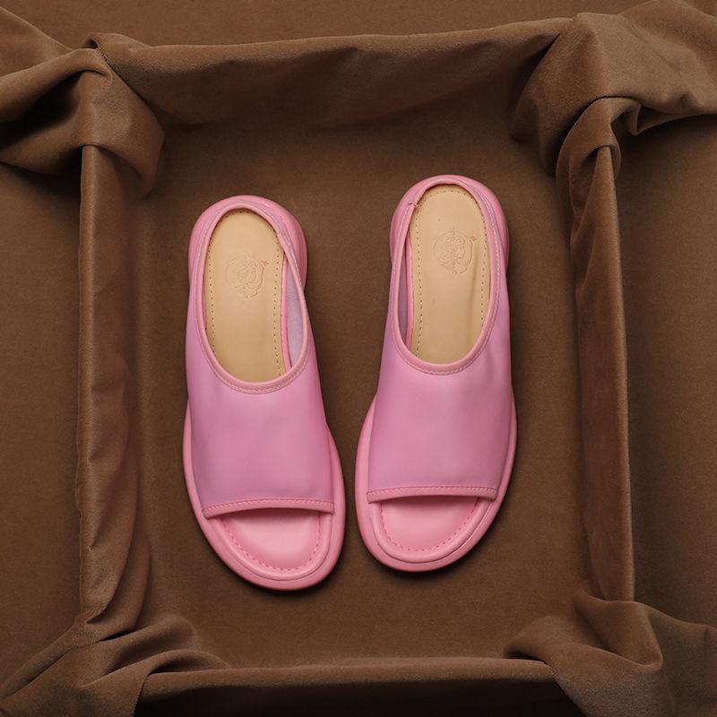 

Open-toed muffin bottom one-word slippers for women s outer wear 2025 summer new mid-heeled soft-soled ultra-light round head thick-soled slippers 40 розовый