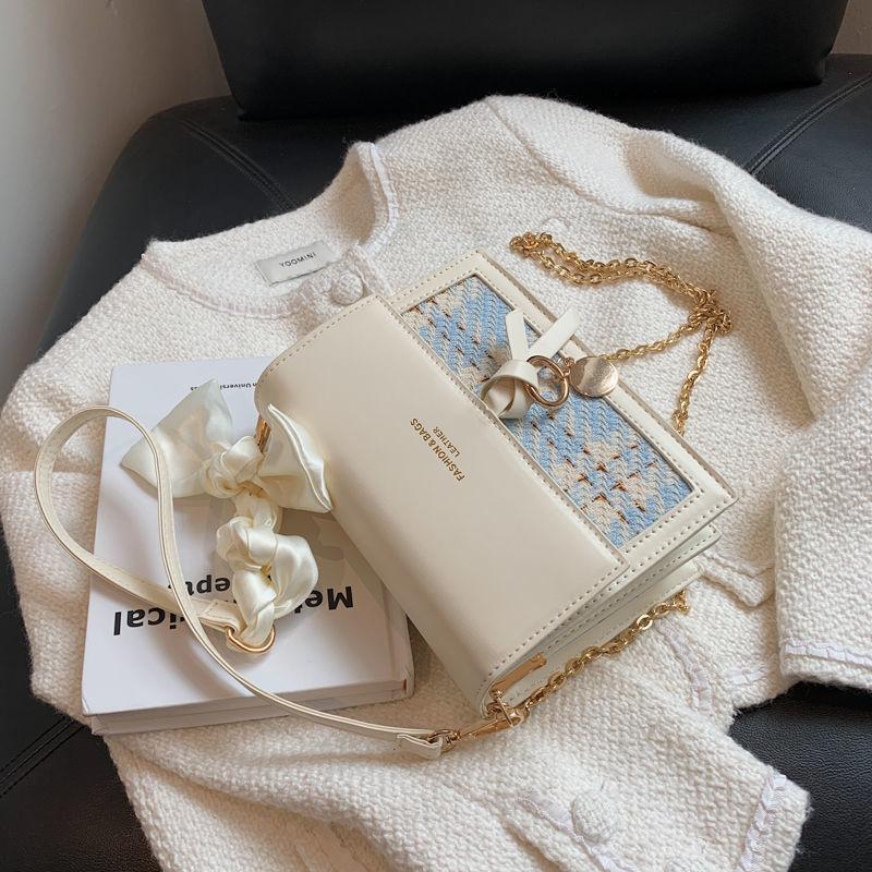 

Korean version of fashion shoulder bag women s autumn versatile niche high-end trendy versatile ins chain bag oblique span small bag белый