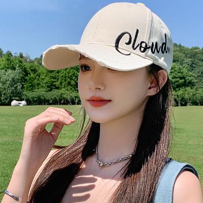 Black Side Letter Embroidered Baseball Cap for Summer Outings, Sun Protection, Curved Brim Duckbill Hat, Trendy and Small Face
