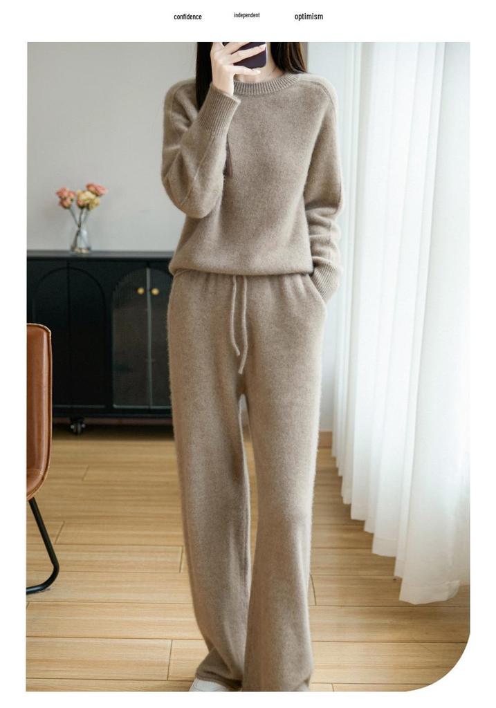 Elegant Double-Strand Round Neck Wool Sweater for Women – Long Sleeve, Loose Knit Cashmere, Slimming Design