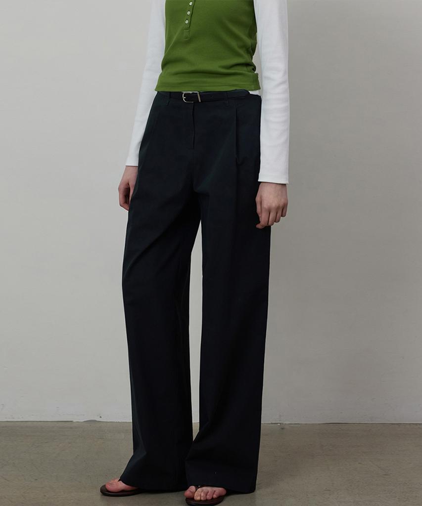 Kwinseulaebis Clean-Cut Cotton Tuck Waist Pants