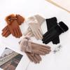 Winter Plush Warm Gloves for Women Thick Touch Screen Metal Buckle Decoration Touch Screen Gloves Windproof Commuting Accessory