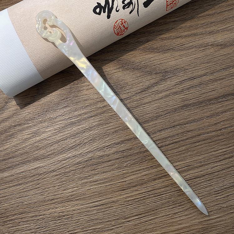 Exquisite Vintage-Inspired Tassel Hairpin for Women - Elegant Hanfu Cheongsam Style Headdress