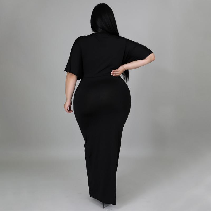 Maxikleid für Übergrößen mit Wickelausschnitt, Gürtel und Schlitz