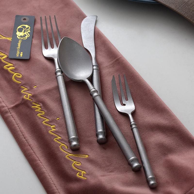 304 Edelstahl Ins Net Red Retro Messer und Gabel Besteckset, Westliches Essen Steakmesser und Löffel, Nordisches Besteckset