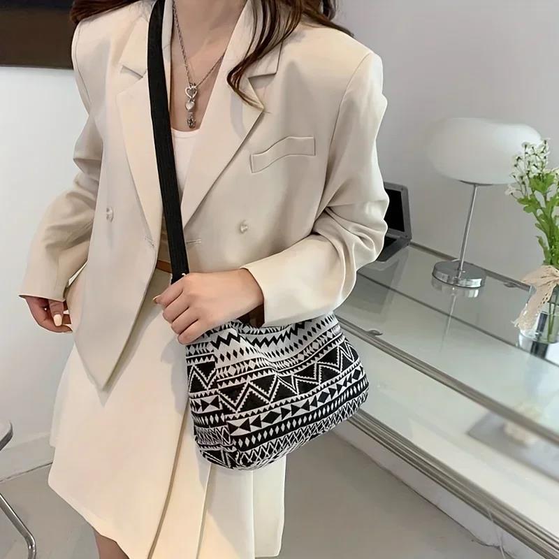 Women's Shoulder Bag,Ethnic Style Canvas Hobo Bag