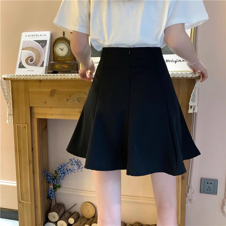 2026 Summer Slimming Pleated Little Black A-line High Waist Plus Size Anti-exposure Student Skirt.
