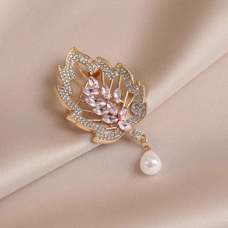

1 Pc Fashion Elegant Crysal Rhinestone Leaves Brooches For Women Clothing Coat Jewelry Accessries