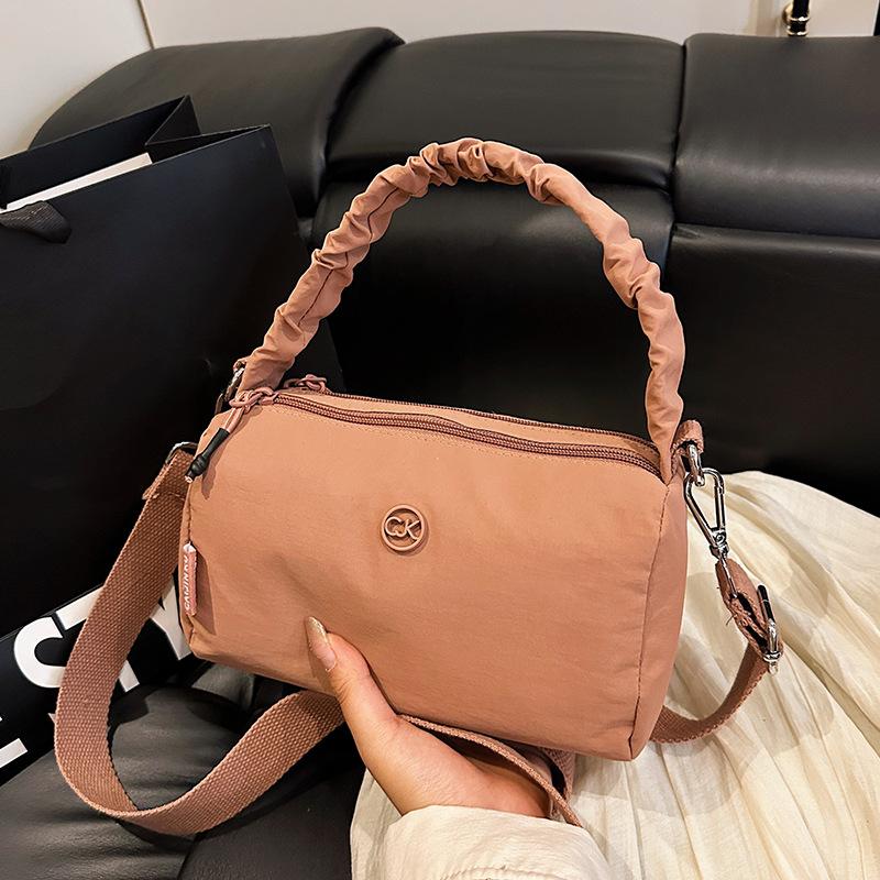 Niche portable pillow bag women's shoulder bag multi-layer nylon bag leisure sports messenger bag