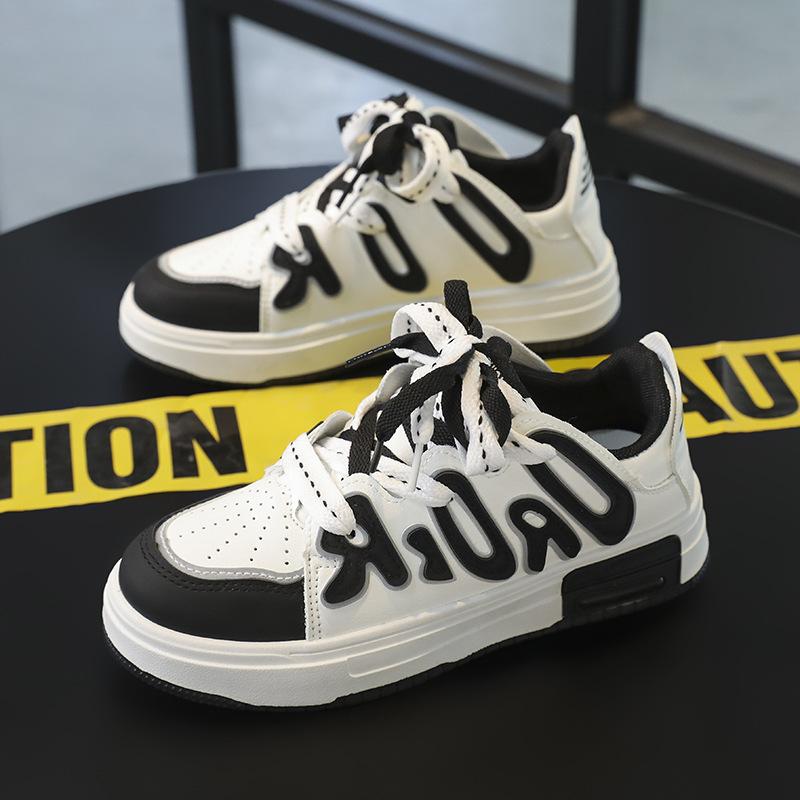

Board shoes student shoes spring and autumn 2025 new leather surface older children s casual little white shoes women s shoes flat bottom low top 40