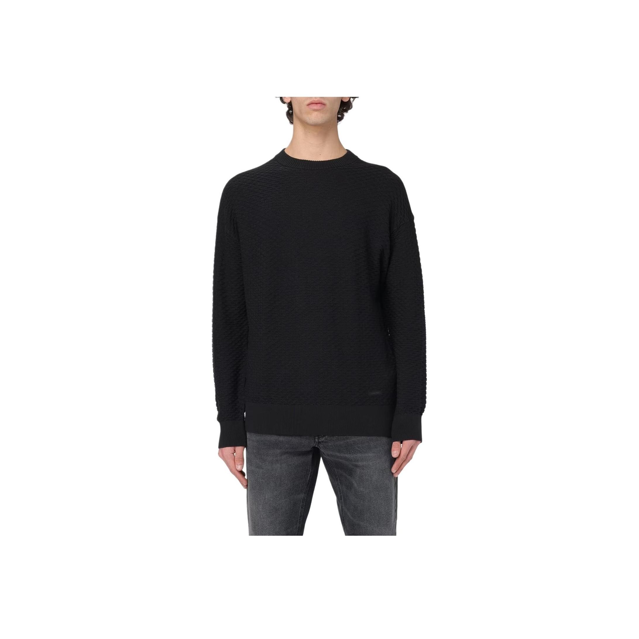 

Calvin Klein Solid Color Loose Fit Pullover Round Neck Long Sleeve Sweater Men sweater Black K10K112418-BEH S