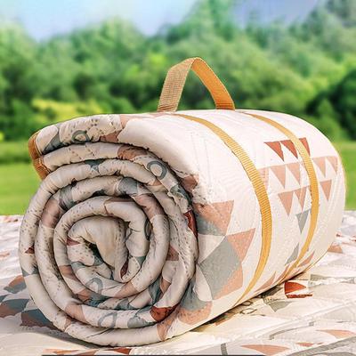Pikniková deka složená přenosná kempingová pro venkovní cestování s geometrií 180 cm