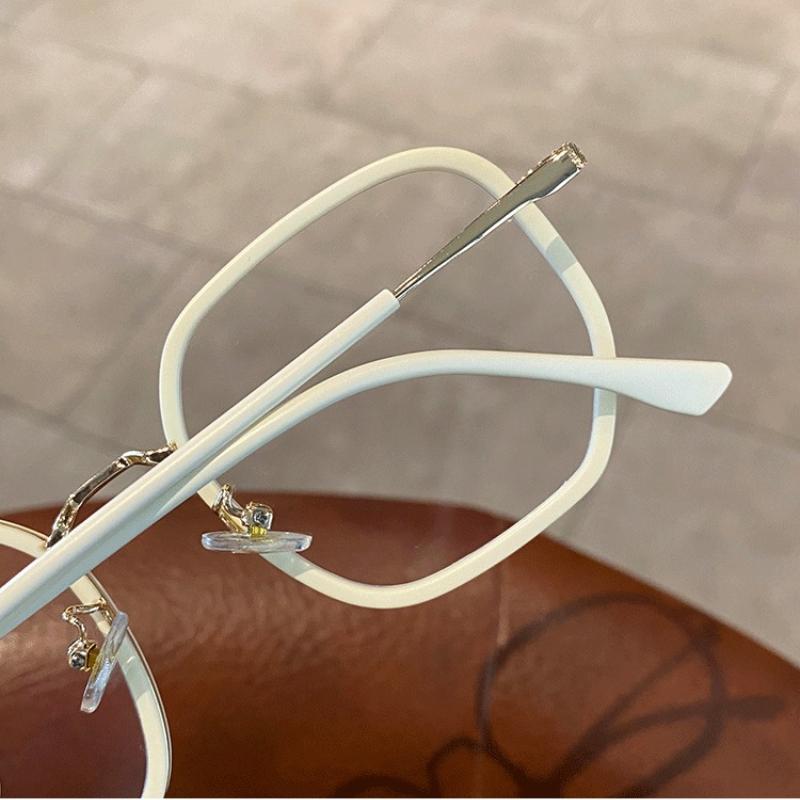 3Pcs Women'S Anti Blue Light Myopia Glasses Fashionable Ultra Light Large Frame Glasses Personalized High-End Myopia Glasses