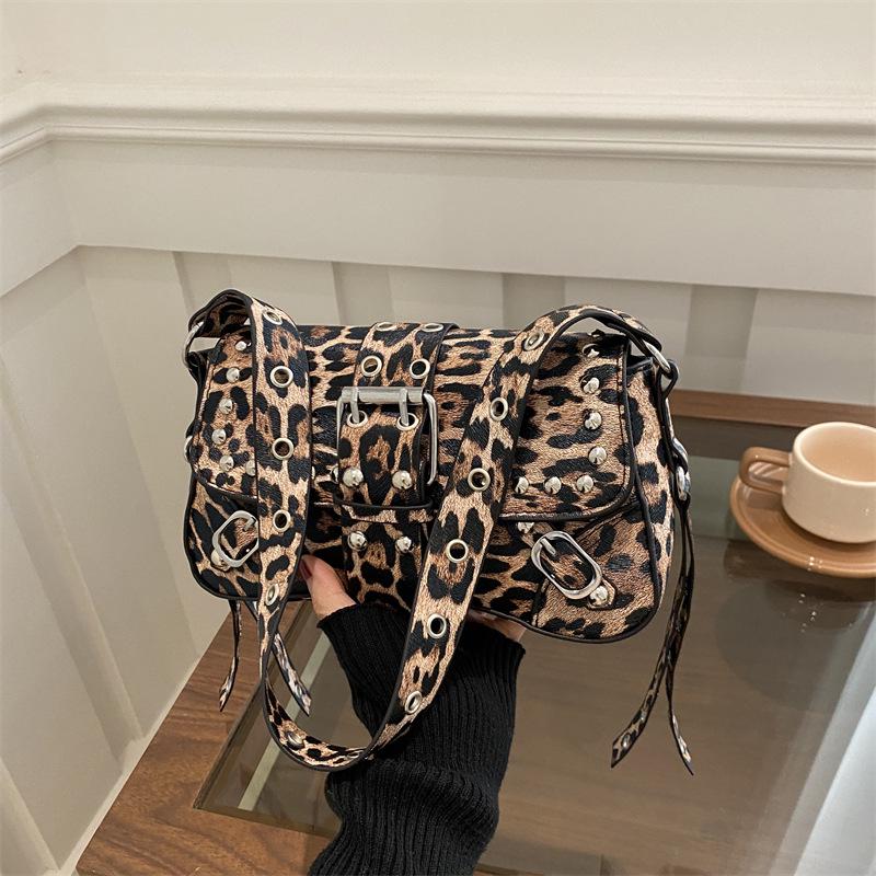 Spicy Girl Women's Studded Baguette Bag – Spring 2025 Motorcycle-Style Shoulder & Crossbody Design