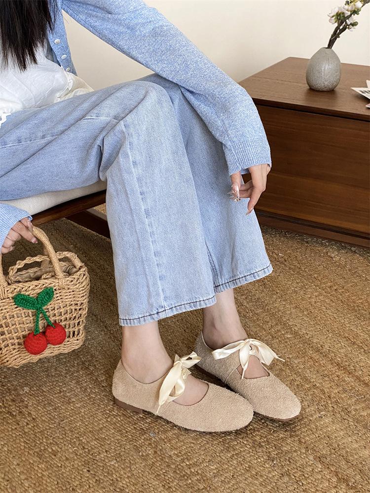 Leather French retro Mary Jane shoes shallow mouth single shoes women's 2025 round head non-slip Birken one-word buckle beanie shoes tide