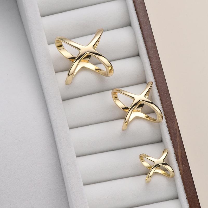 Simple Cross Scarf Clip X Shape Metal Brooches For Women Hollow Bow Scarves Buckle Holder Shawls Jewelry Clothing Accessories