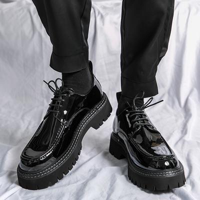 2025 Lederschuhe für Herren neue Martin-Stiefel Britische Business-Kleidung großer Kopf dicke Sohle erhöhen Hochzeit Bräutigam Freizeitschuhe