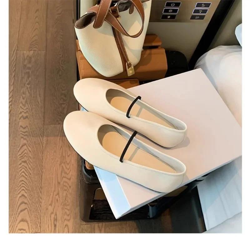 Fashion Elegant Minimalist and Niche Style Ballerina Women's Flat Round Toe Comfort Slip-On Ladies Loafers Leather Single Mules Shoes