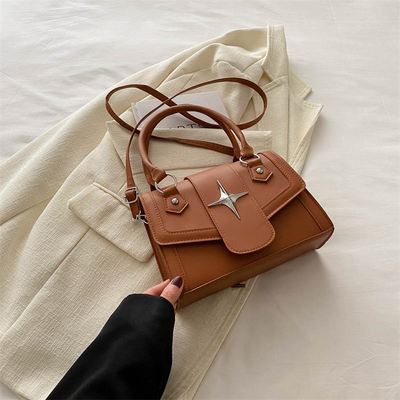 

Сумка-мессенджер на плечо, модная сумка для интернет-знаменитостей, новая коллекция весна-лето 2025, универсальная, с темпераментом, простая, маленькая квадратная сумка коричневый