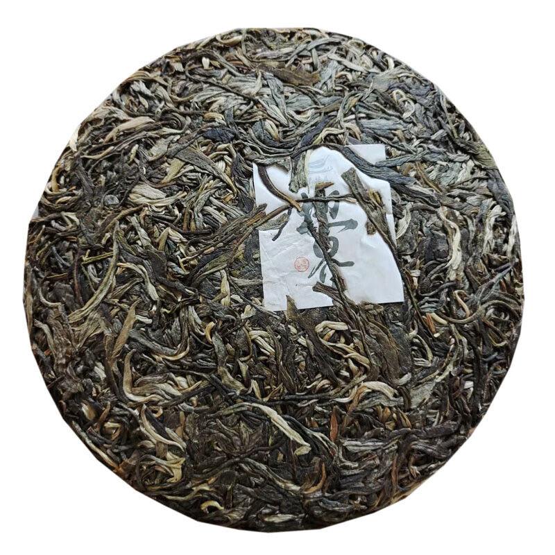 Yunnan Island Old Tree Pevně ​​lisovaný 357g Puerh Raw Tea Cake