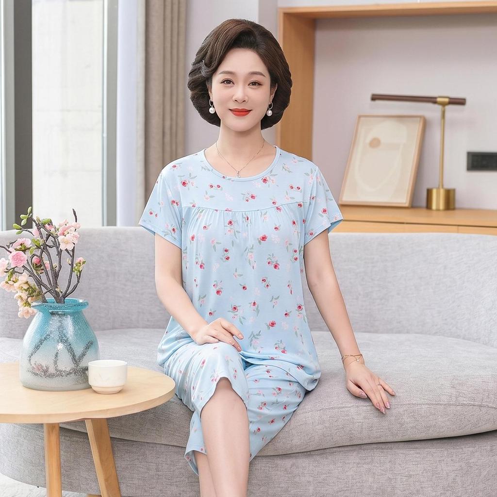 "Women's Summer Cotton Silk Pajamas: Short-Sleeve, Loose-Fit, Two-Piece Set for Middle-Aged and Elderly, Plus-Size, Outdoor Wearable"