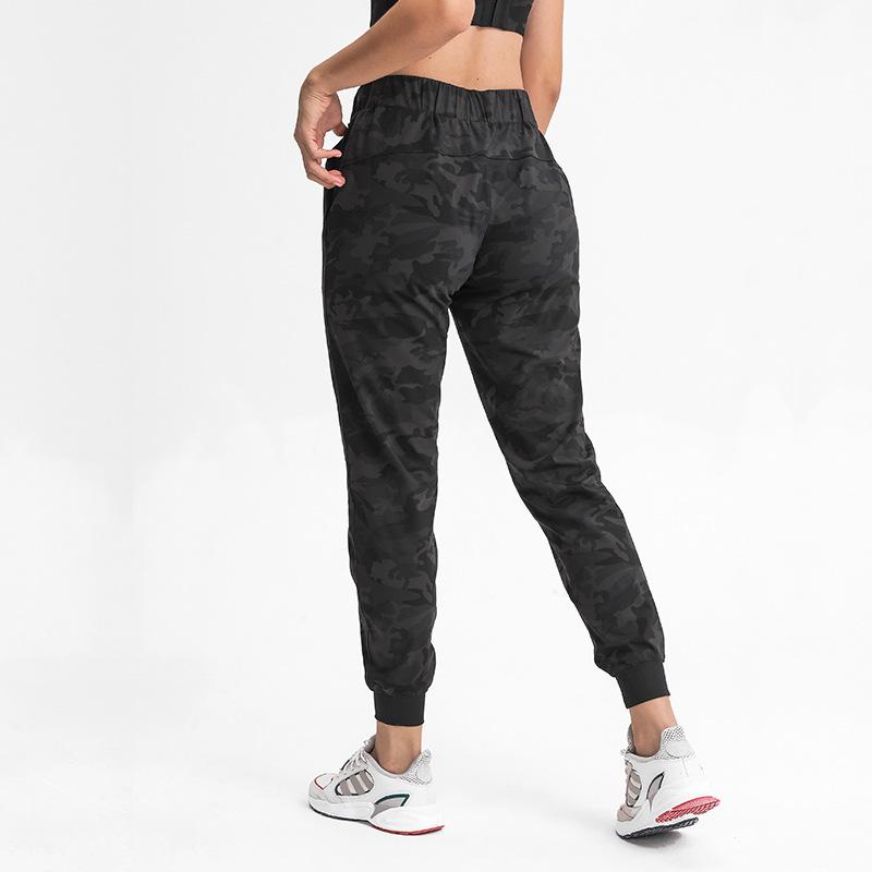 A Pair of Yoga Trousers, Elastic High Waist Loose Casual Leggings, Sports Fitness Pants for Women P Looking Thin