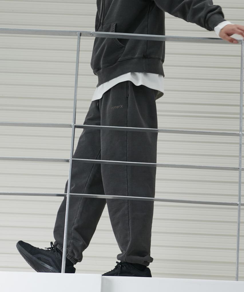 Chaebteoegseu Pigment Free Motion Jogger Pants (Charcoal)