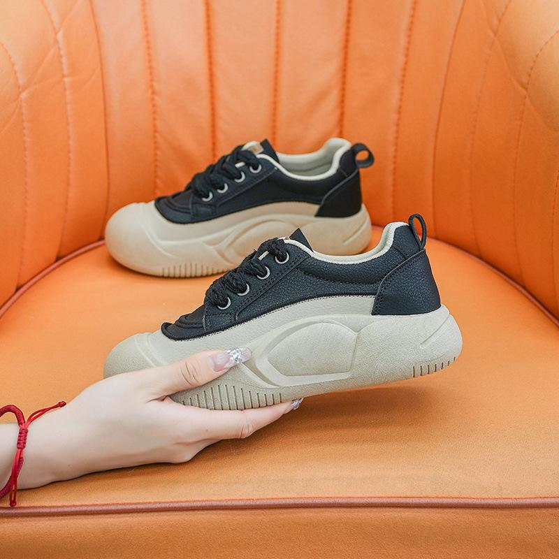 

Маленькие белые туфли женские весенние новые туфли для мам ретро модные женские туфли мягкая подошва повседневная универсальная спортивная обувь 40