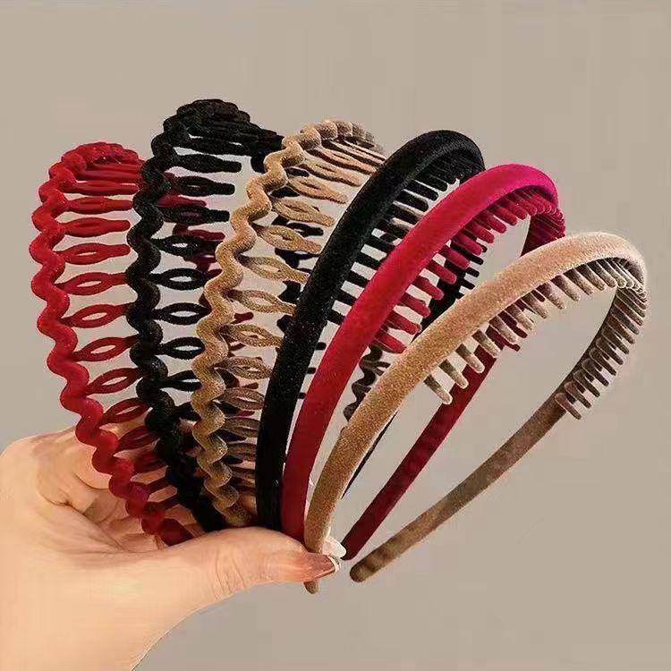 Velours Antislip Getande Hoofdband voor Vrouwen: Herfst/Winter Haarclip voor Gezichtswas, Pony Controle en Frizz Taming