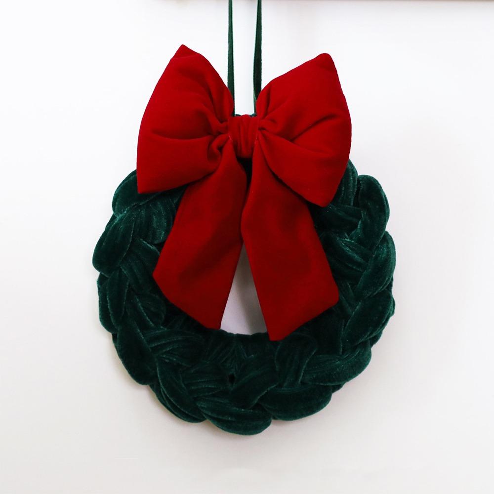 Handmade Bowknot Wreath Hanging Ornament Plush Christmas Wreath Door Decor Wall Decor