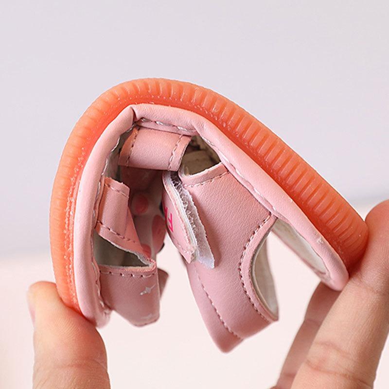 Baby Closed-Toe Sandals for Spring and Summer, Unisex Toddler Infant Walking Squeaky Shoes for Girls and Boys, Soft-Soled.