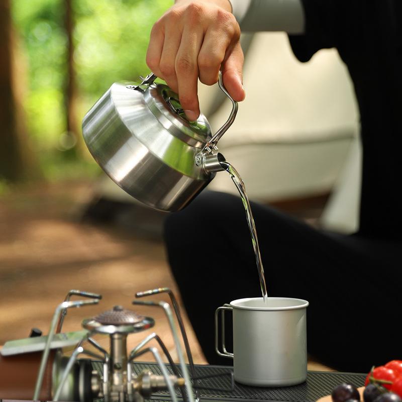 Outdoor Stainless Steel Kettle Locking Handle Camping Hung Pot Portable Coffee Pot Picnic Cooker 900Ml Teapot Kettle