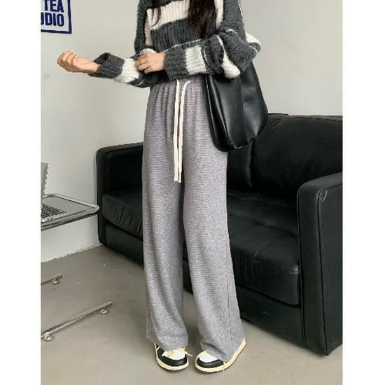 

Women s Striped Wide-Leg Pants with Velvet, Autumn/Winter 2025 - Elastic Waist, Loose, Casual, Thickened, Straight-Leg Drape Design. XXL сірий колір