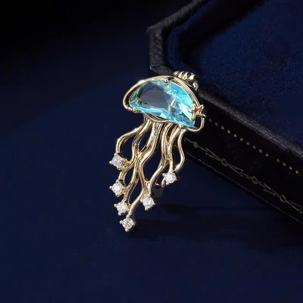 Rhinestone Jellyfish Crystal Lapel Pins Zinc Zinc Alloy Jewelry Accessories Beach Style Badge Pin Gifts