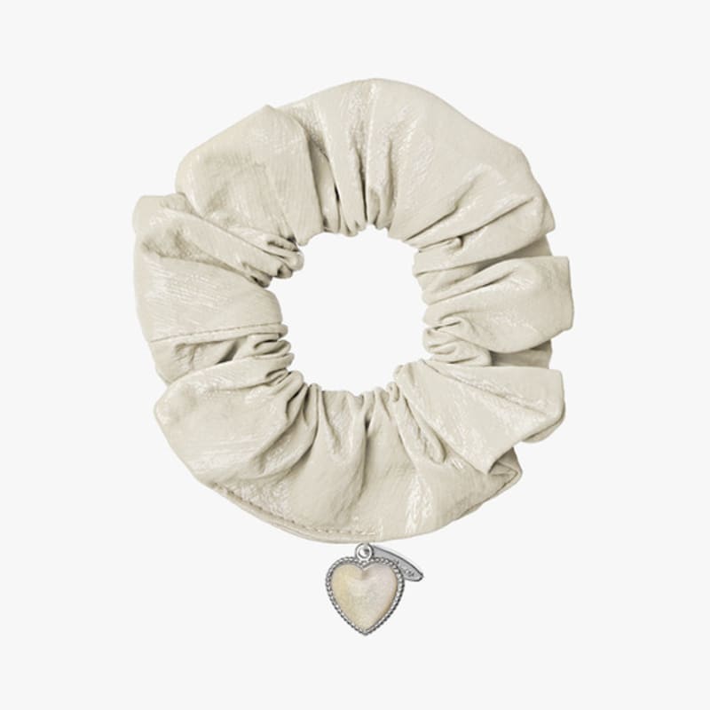 Mellotory Glossy Heart Charm Scrunchie (4 Colors)