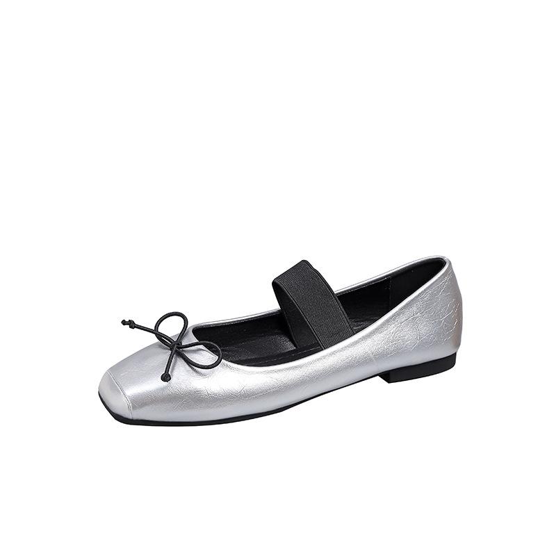 

Модные туфли Мэри Джейн IPPEUM Женские балетки Большой размер 44 Туфли-лодочки с квадратным носком Плоские 2025 Новые модные туфли-балетки 225 серебряный