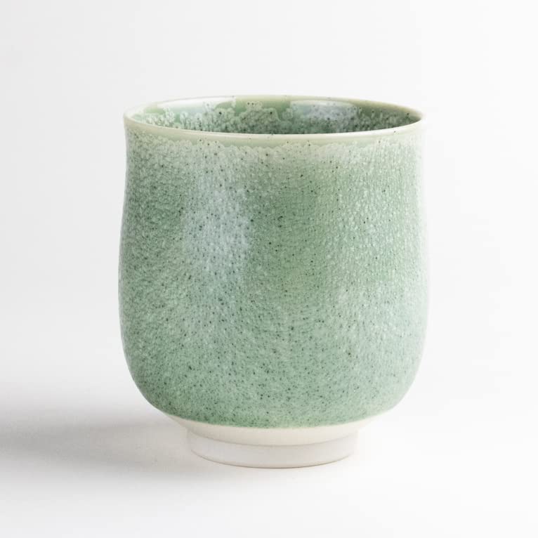 Arita Ware Teacup, Large Size, with a Lovely Wooden Gift Box, Featuring a Greenish-green Glaze. Made by Baba Shinemon Kiln In Hasami Ware, Produced In