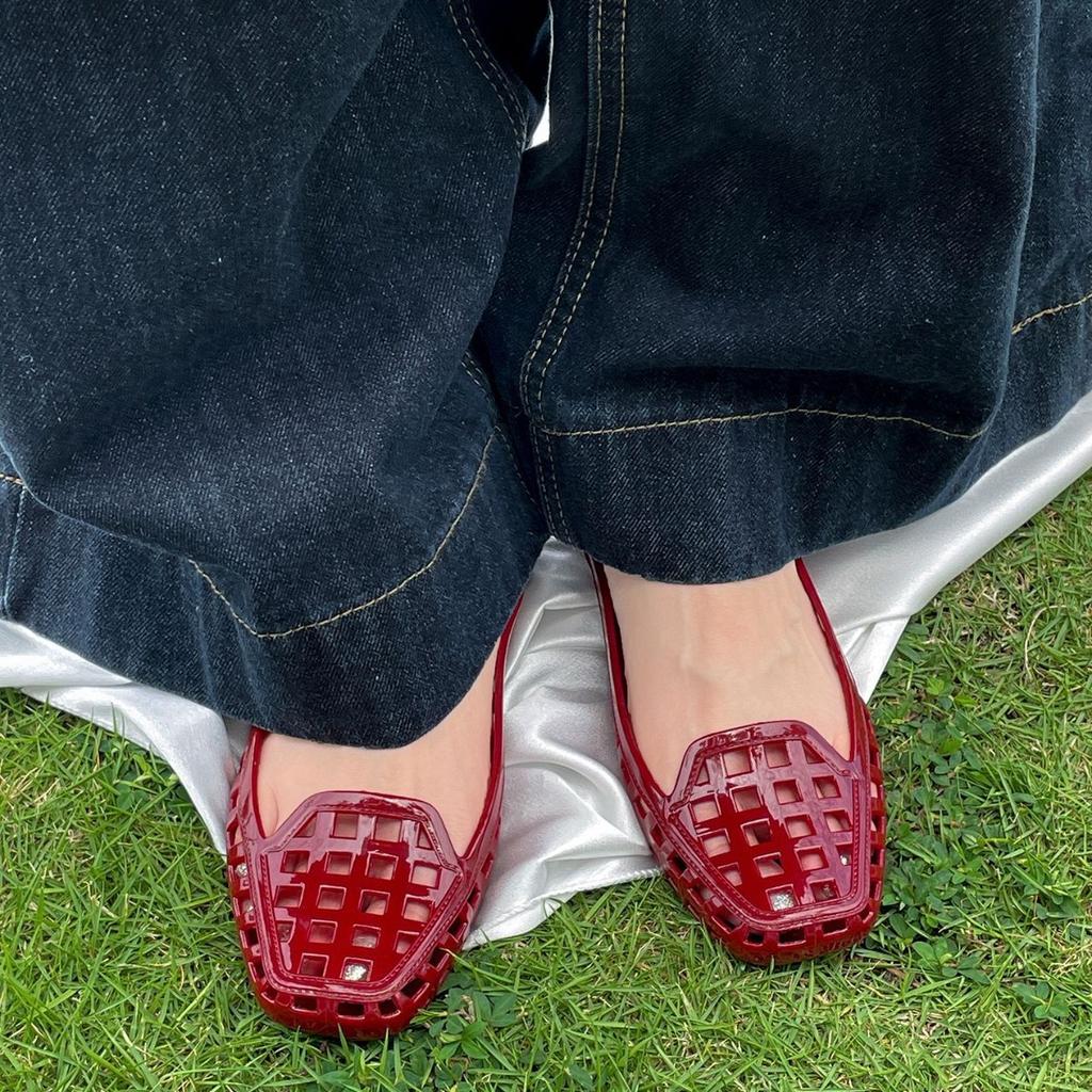 Queen Fan Korean Version Retro Flat-bottomed Bag Head Sandals Women's 2025 New Summer Wear Soft-soled Crystal Jelly Shoes