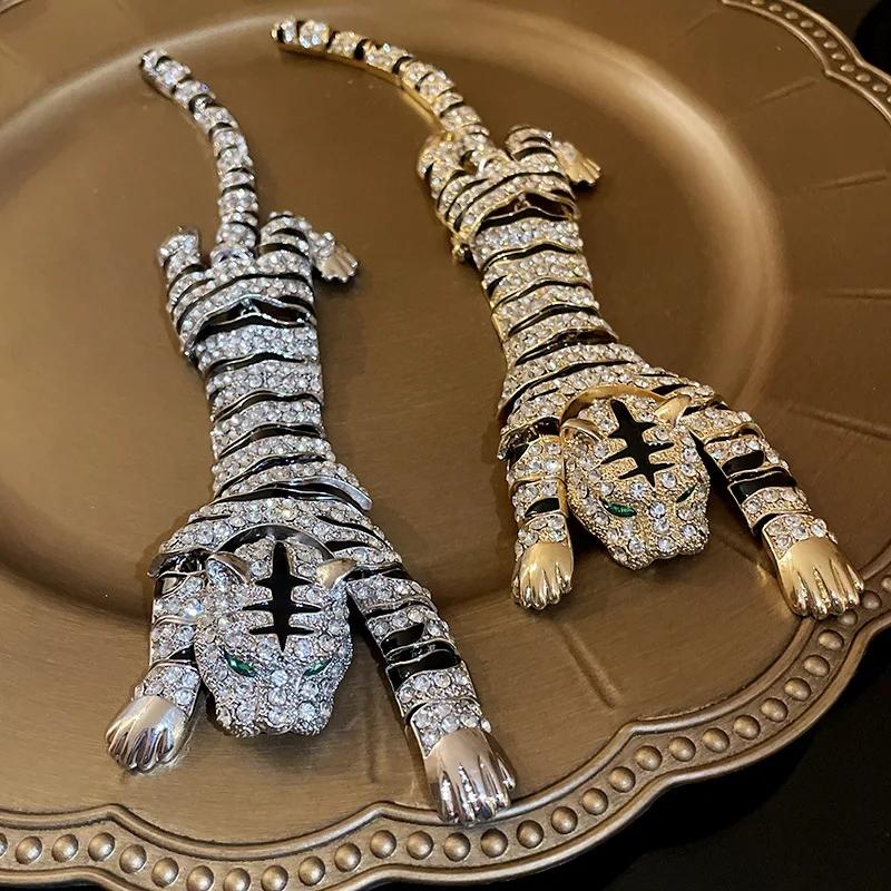 New Vintage Hyperbole Rhinestones Large Tiger Leopard Shoulder Decor Brooches Men Women Unique Design Party Jewelry Accessory