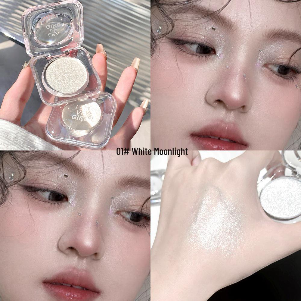

LEAVE GIRL Starry River Crushed Diamond Highlighter: Translucent, Pearlescent, Polarized Shimmer for Easy Application in Beauty Makeup.