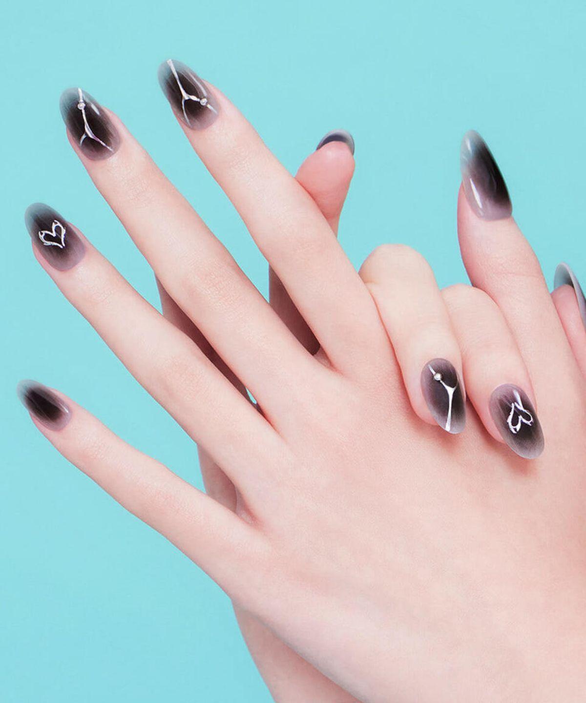 Dashing Diva Magic Press Smoke Shade (Almond) Nail Tips