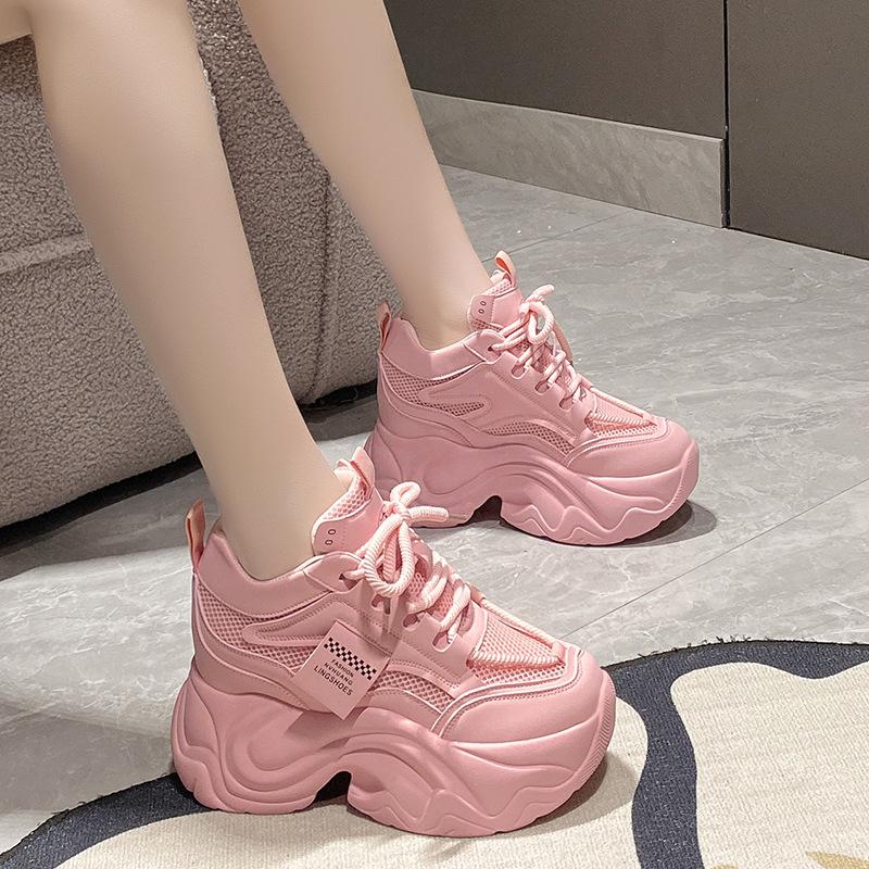 2025 New Chunky Leather Women's Sneakers Solid Color Internal Increase Casual White Ladies Shoes Platform Trainer Jogging Shoe
