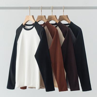 Camiseta de gola redonda com mangas de veludo, confortável e quente no outono e inverno, camisa de manga comprida com costura de cor contrastante