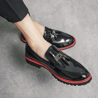 Größe 38-48 Modische Herren Quastenschuhe Schwarzes Lackleder Europäische Ausgabe Geschäftsreise Le Fu Schuh Herren Gesellschaftsschuhe