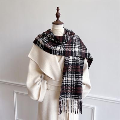 Accessoires – Schals & Tücher