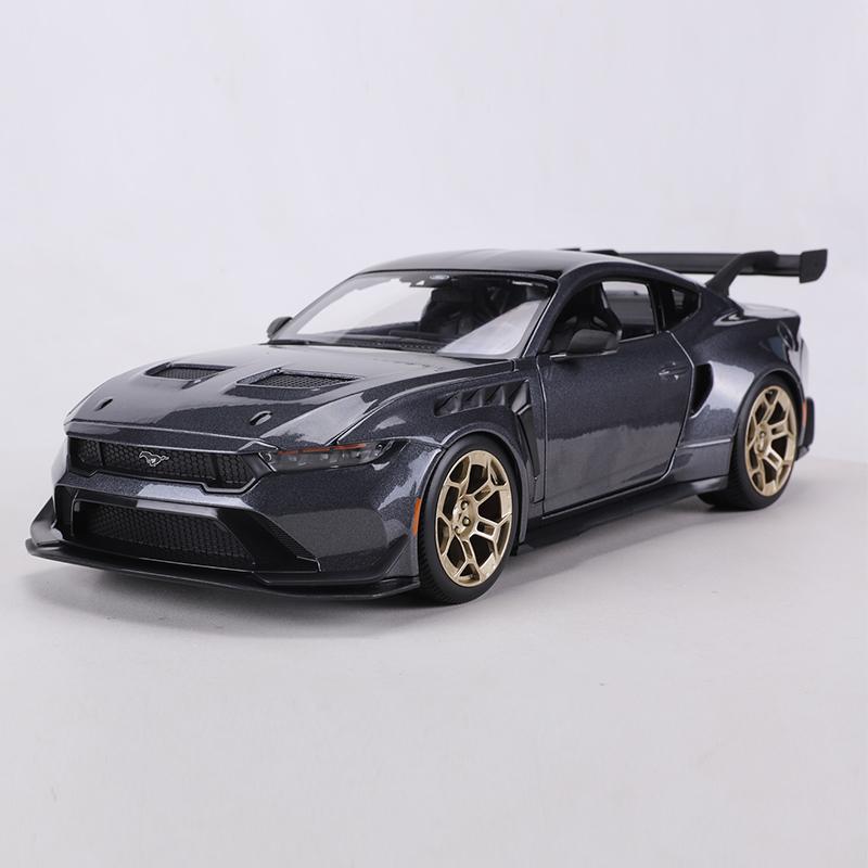 Maisto 1:18 2025 Ford Mustang GTD Gray Alloy Model Car