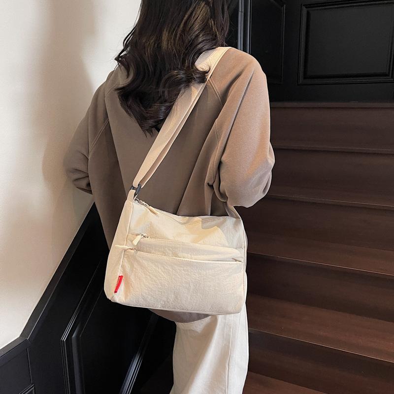 2025 New Casual Messenger Cloth Bag Women's Large-capacity Simple Commuter Shoulder Bag Student Class Literary Tote Bag