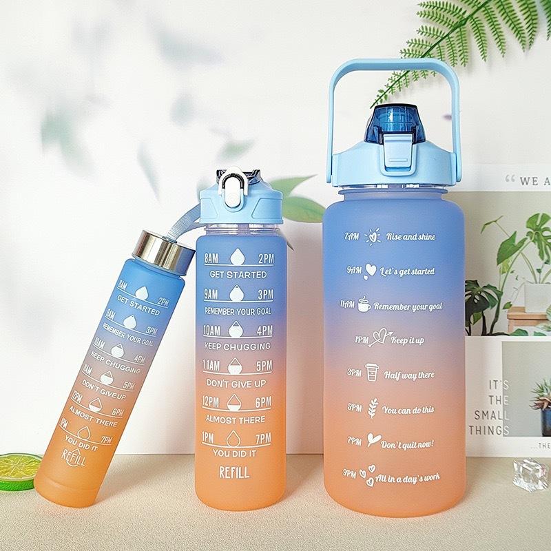 

3Pcs Gradient Plastic Cup Set Large Capacity Sports Water Bottle Outdoor Travel Gym Fitness Jugs Student Portable Cup With Straw Water Cup 2000ml/900ml/300ml синий